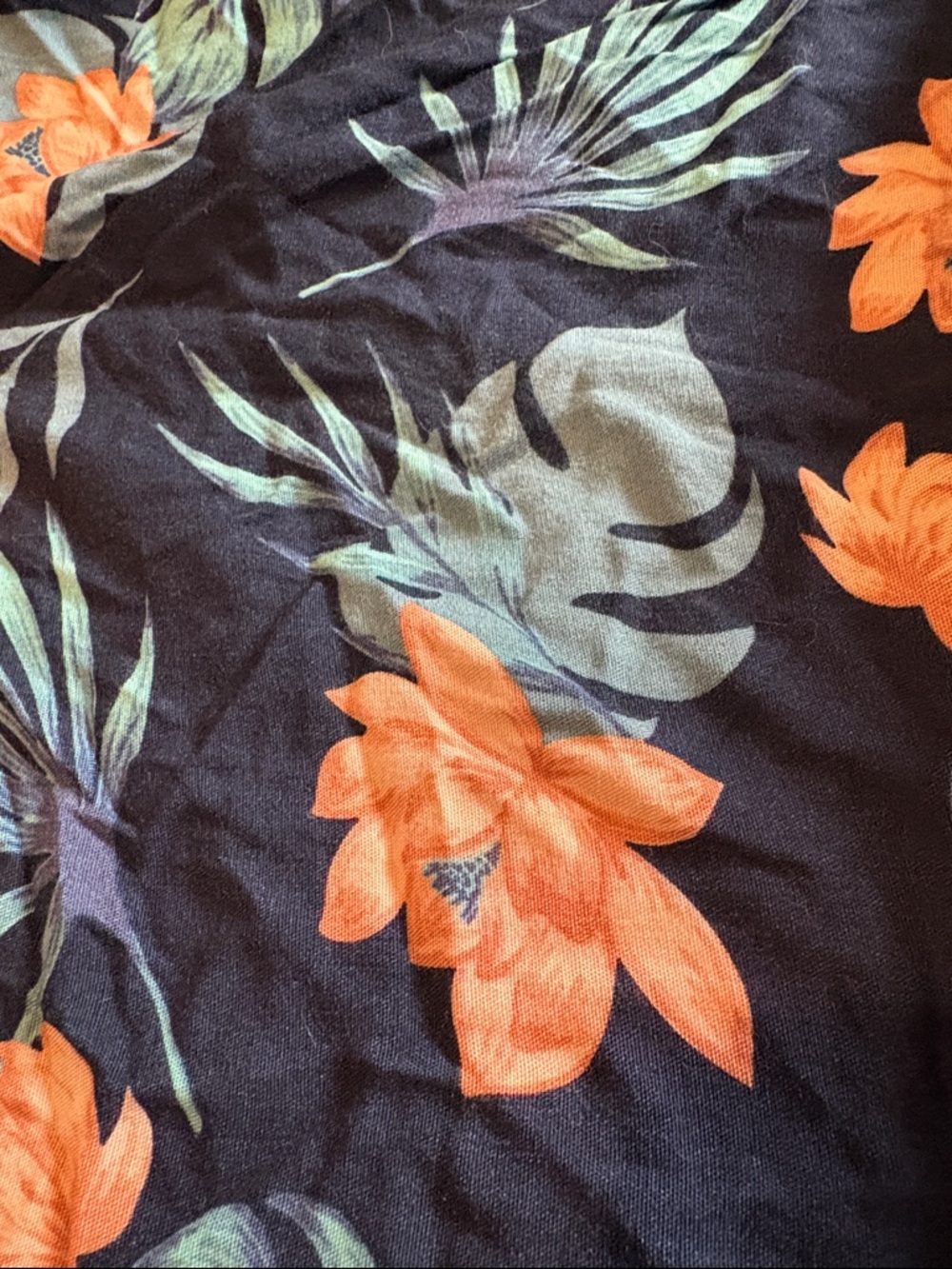 Lotus and Luna Mini Sarong - Picture 3 of 3